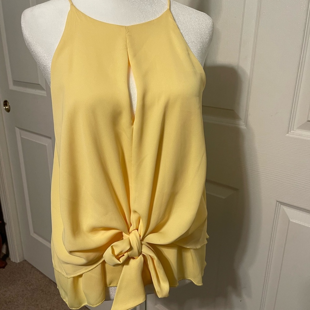 Women’s yellow top